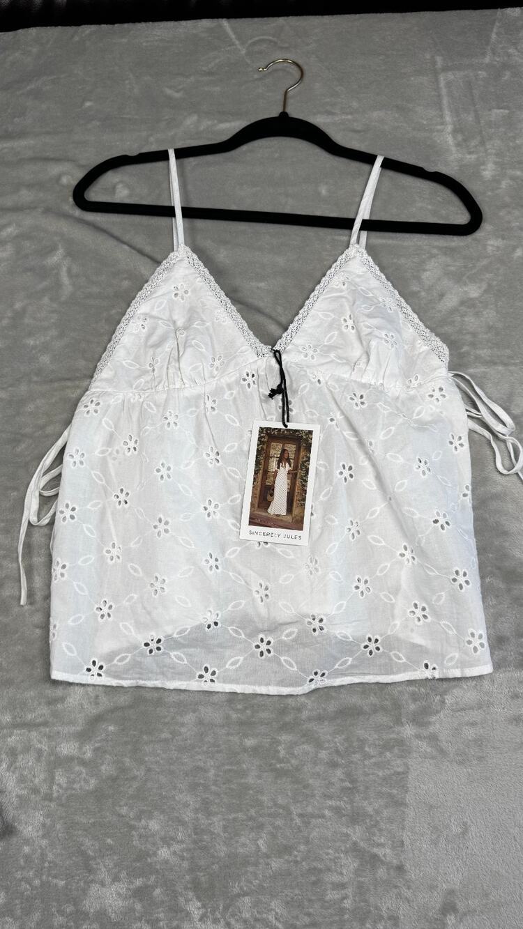Sincerely Jules NEW Womens Medium White Cami Tank Crop Top Eyelet Embroidered